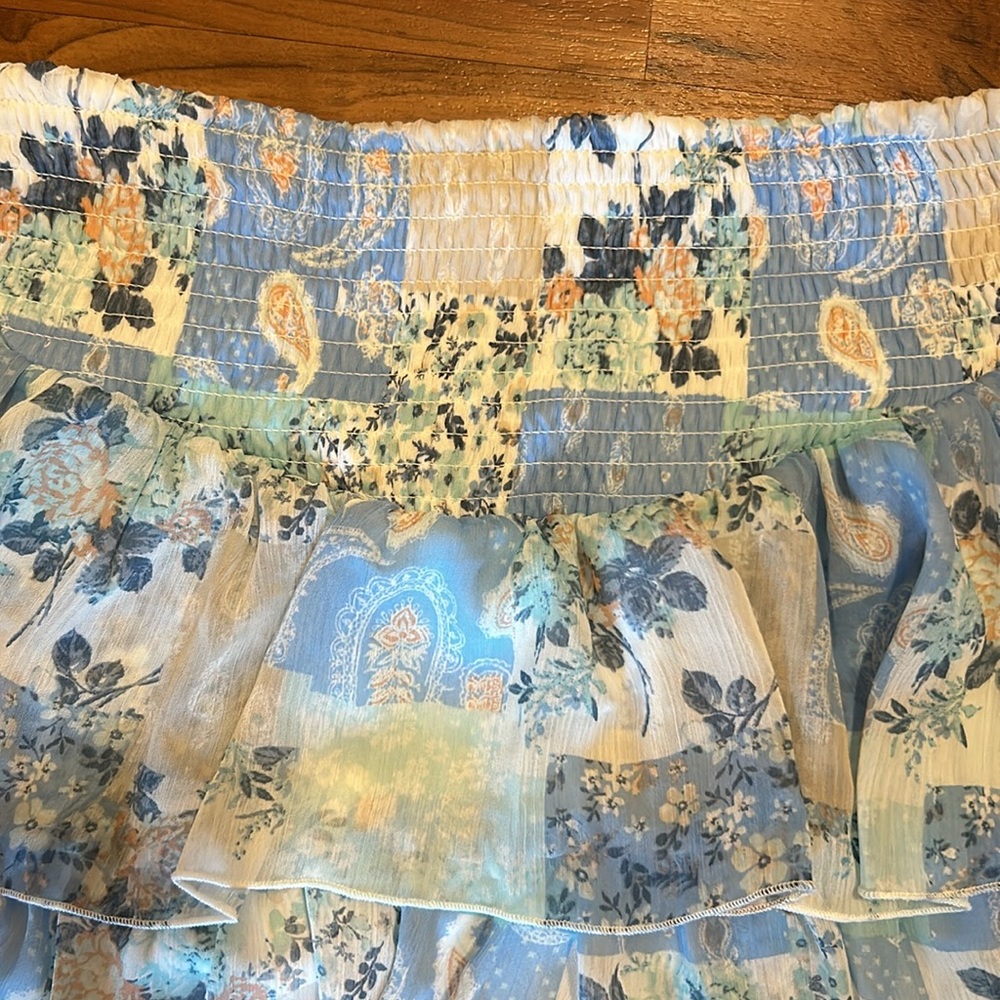 Mini - Picture 2 of 3